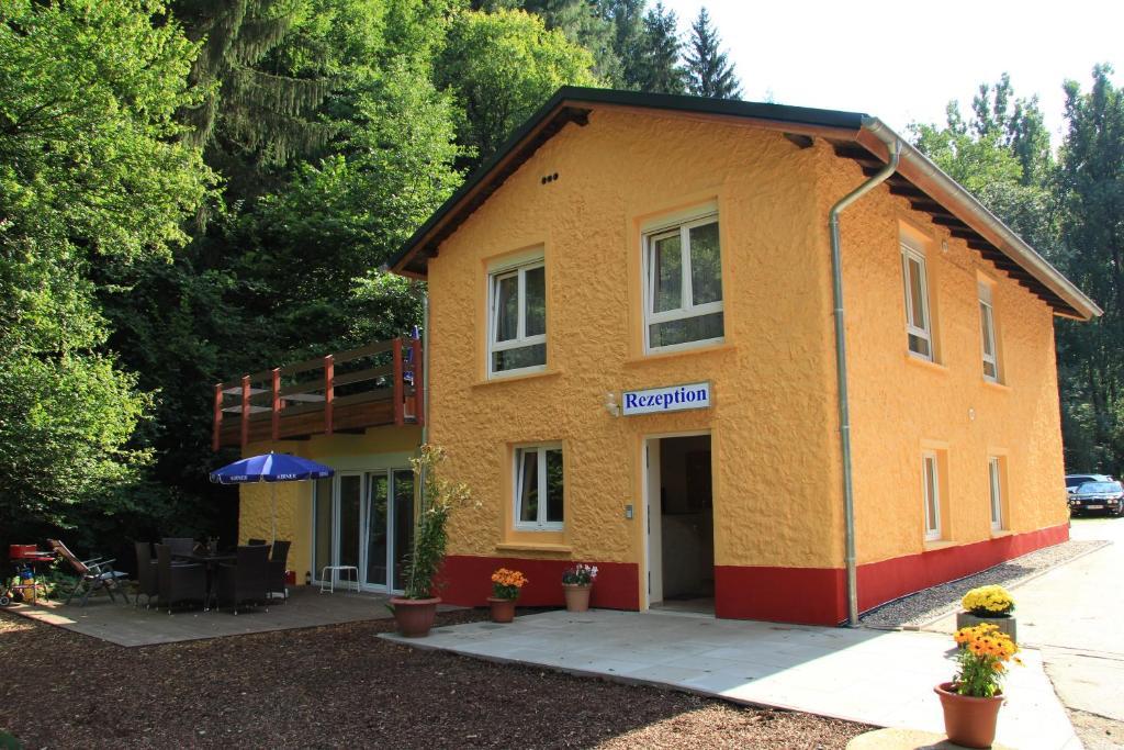 Waldhotel Albachmuhle Mit Albacher Stuben Wasserliesch Экстерьер фото